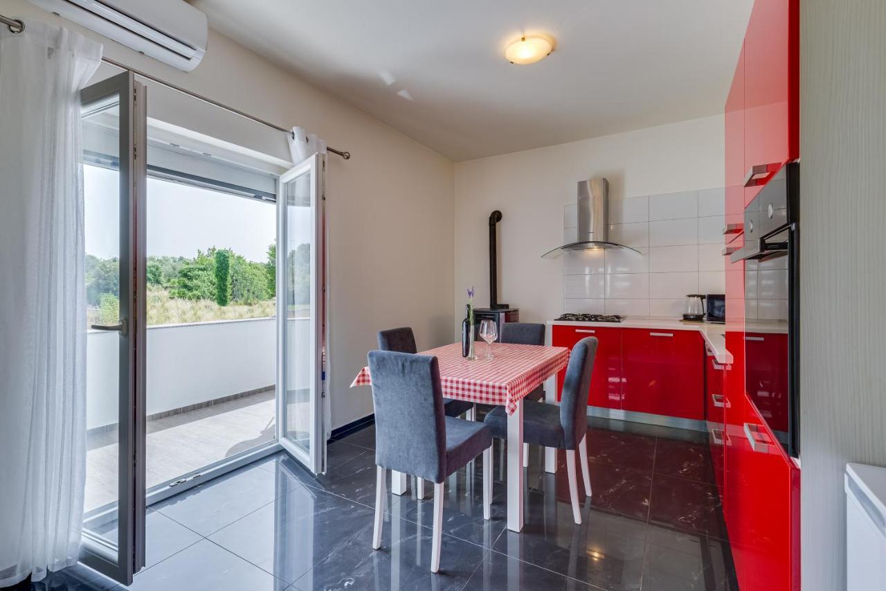 Apartment A & J Petrčane Kültér fotó
