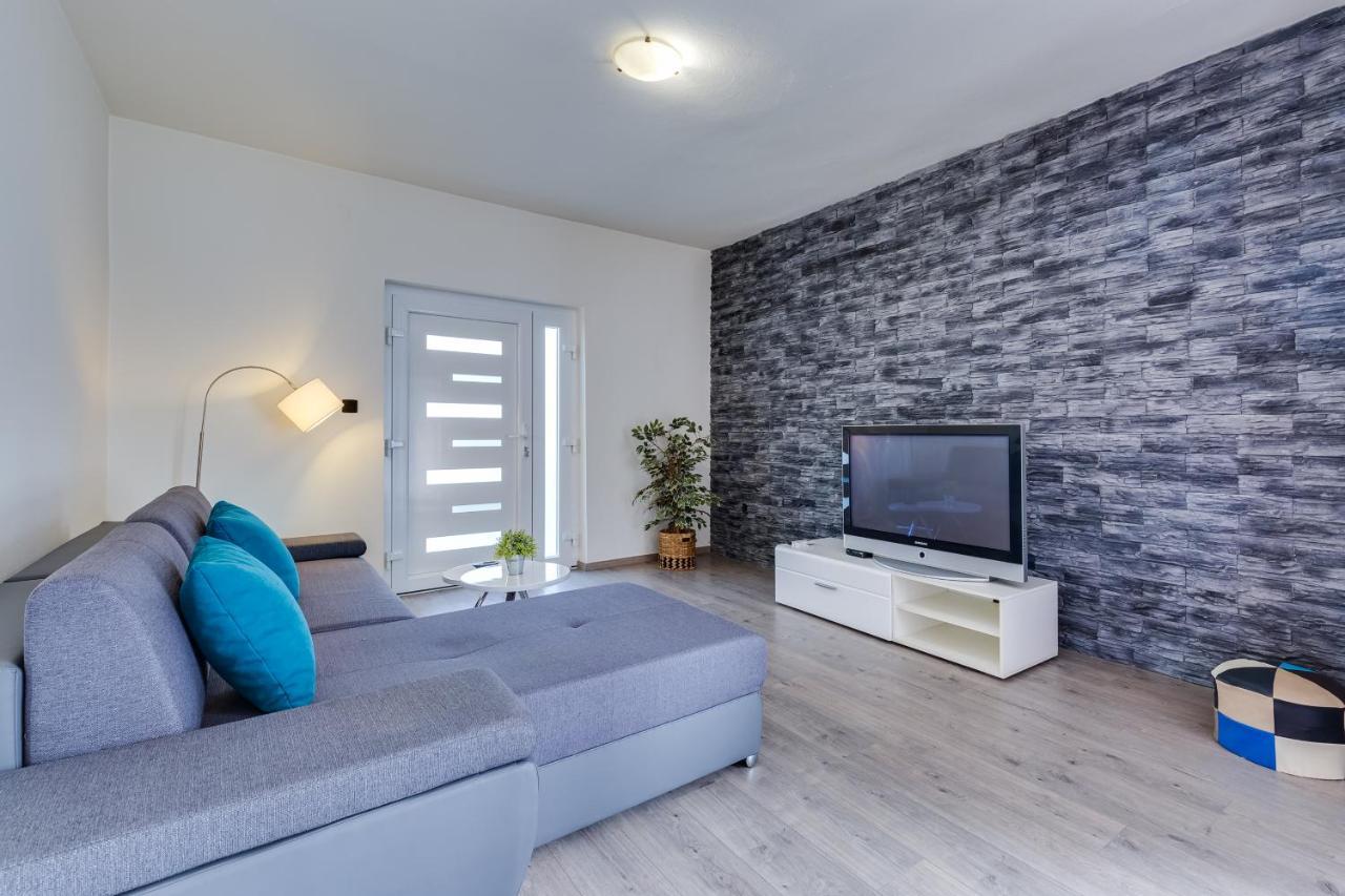 Apartment A & J Petrčane Kültér fotó