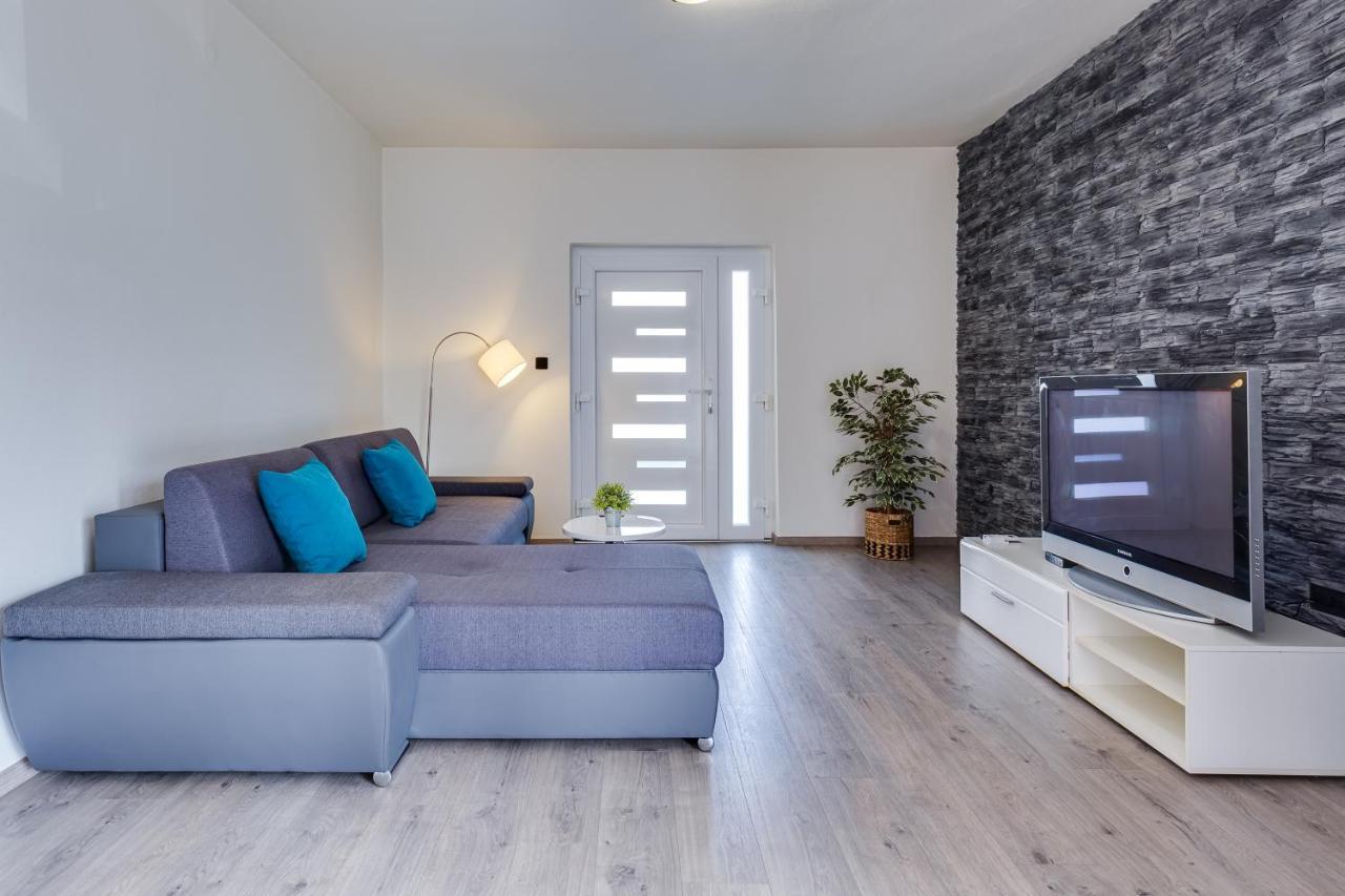 Apartment A & J Petrčane Kültér fotó