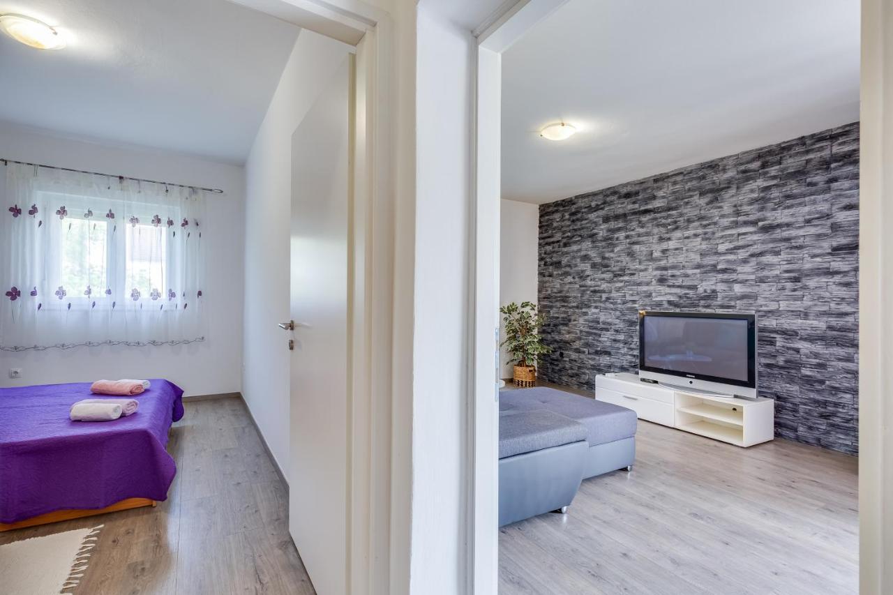 Apartment A & J Petrčane Kültér fotó