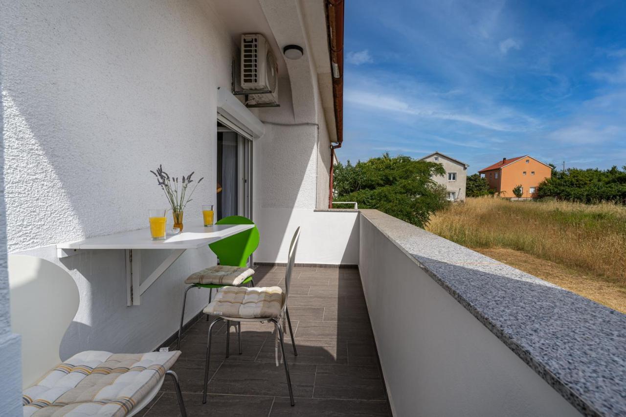 Apartment A & J Petrčane Kültér fotó