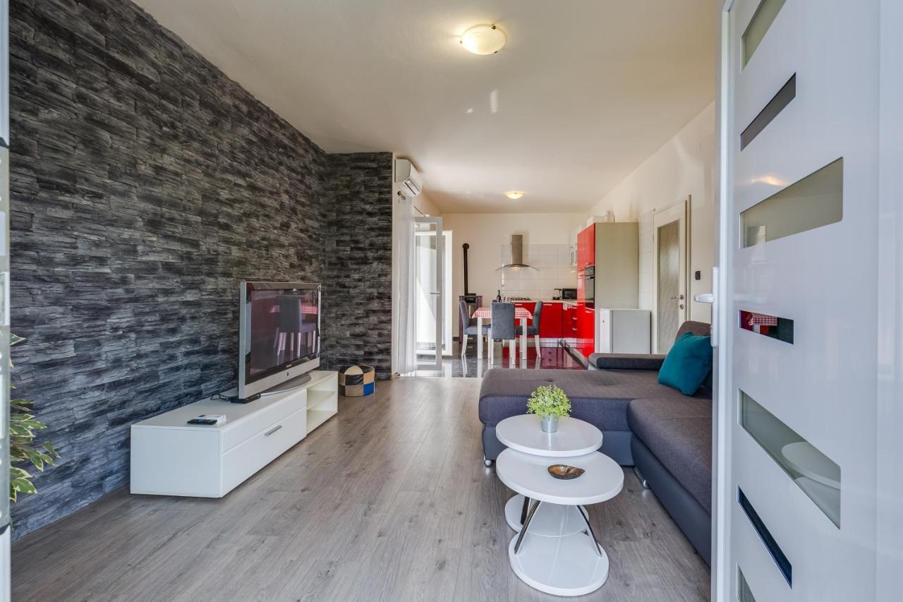 Apartment A & J Petrčane Kültér fotó